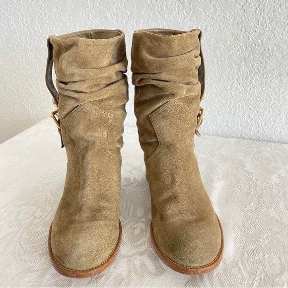 LOUIS VUITTON beige Suede Boots - Picture 3 of 12